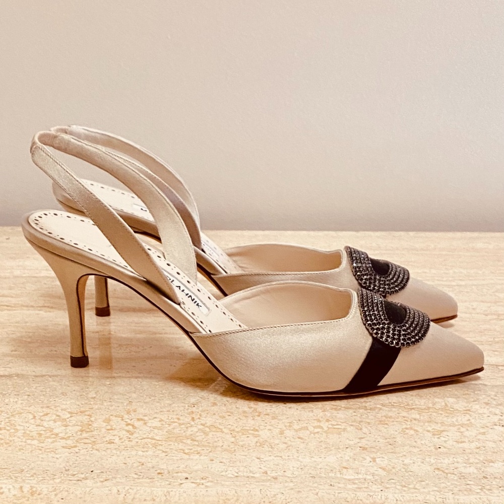 Manolo Blahnik - Picture 4 of 11